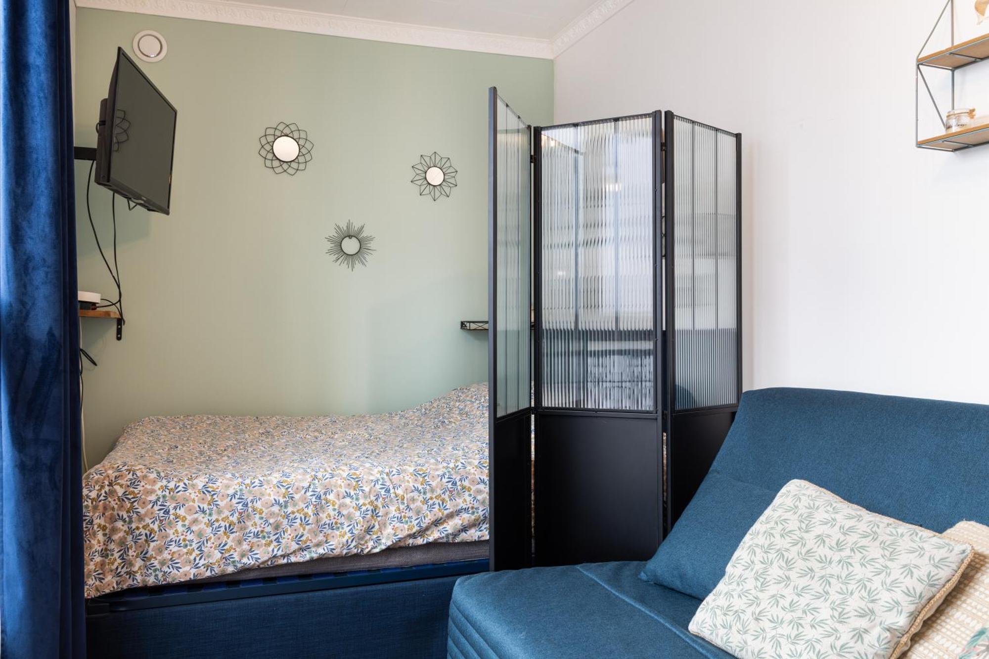 Duplex Atypique 13 Station F Bercy Apartment *